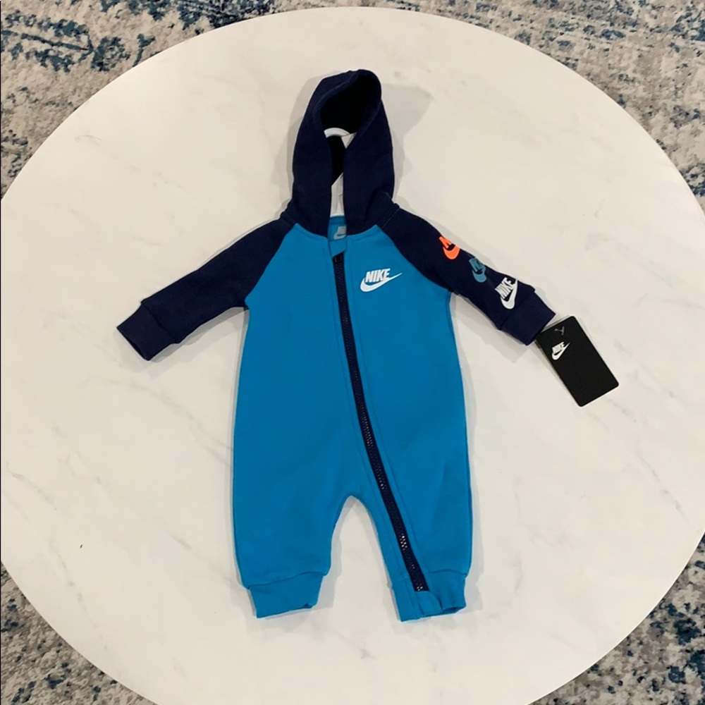 Nike full zip hoodie outfit